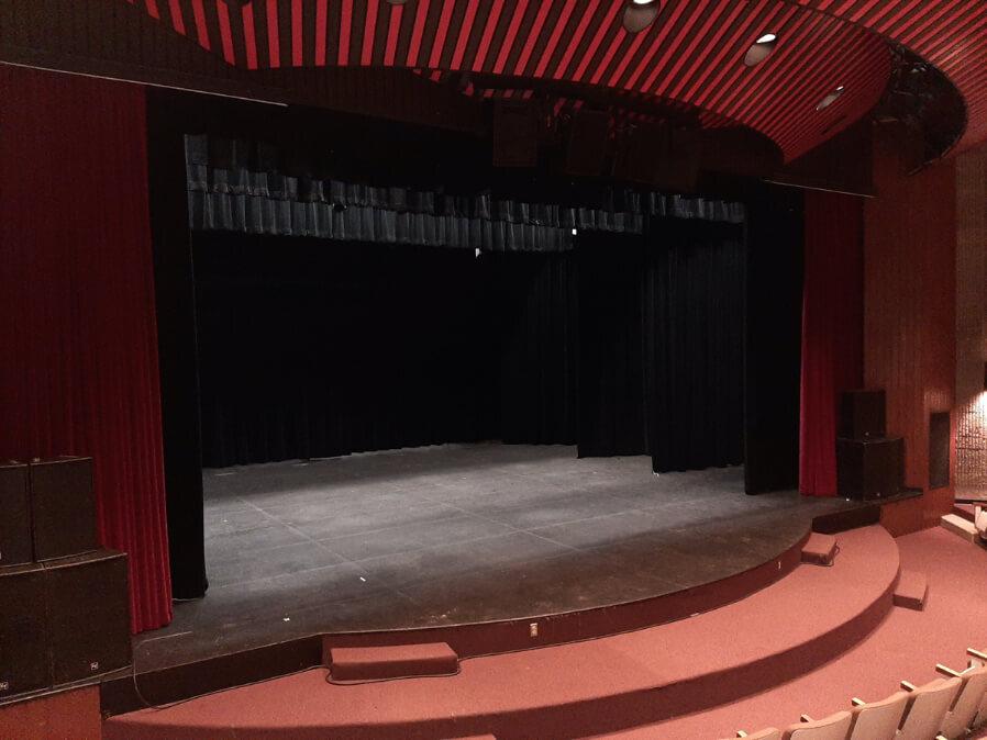 salle theatre bernard poirier secondaire 03